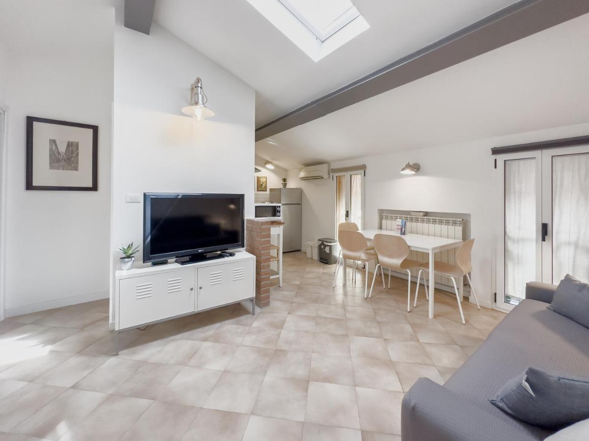 Realkasa Carro 7 Apartment Bologna Luaran gambar
