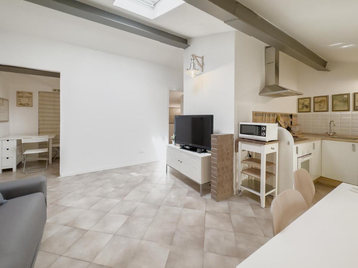 Realkasa Carro 7 Apartment Bologna Luaran gambar