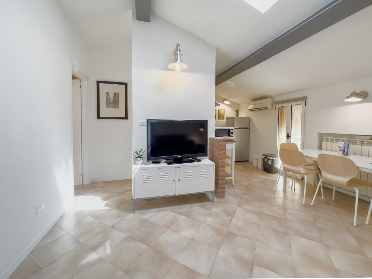 Realkasa Carro 7 Apartment Bologna Luaran gambar
